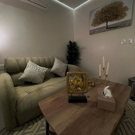 Villa استديو مع جلسة خارجية بدخول ذكي à Riyad Extérieur photo