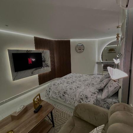 Villa استديو مع جلسة خارجية بدخول ذكي à Riyad Extérieur photo